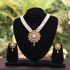Majestic Pearl Floral Pendant Set
