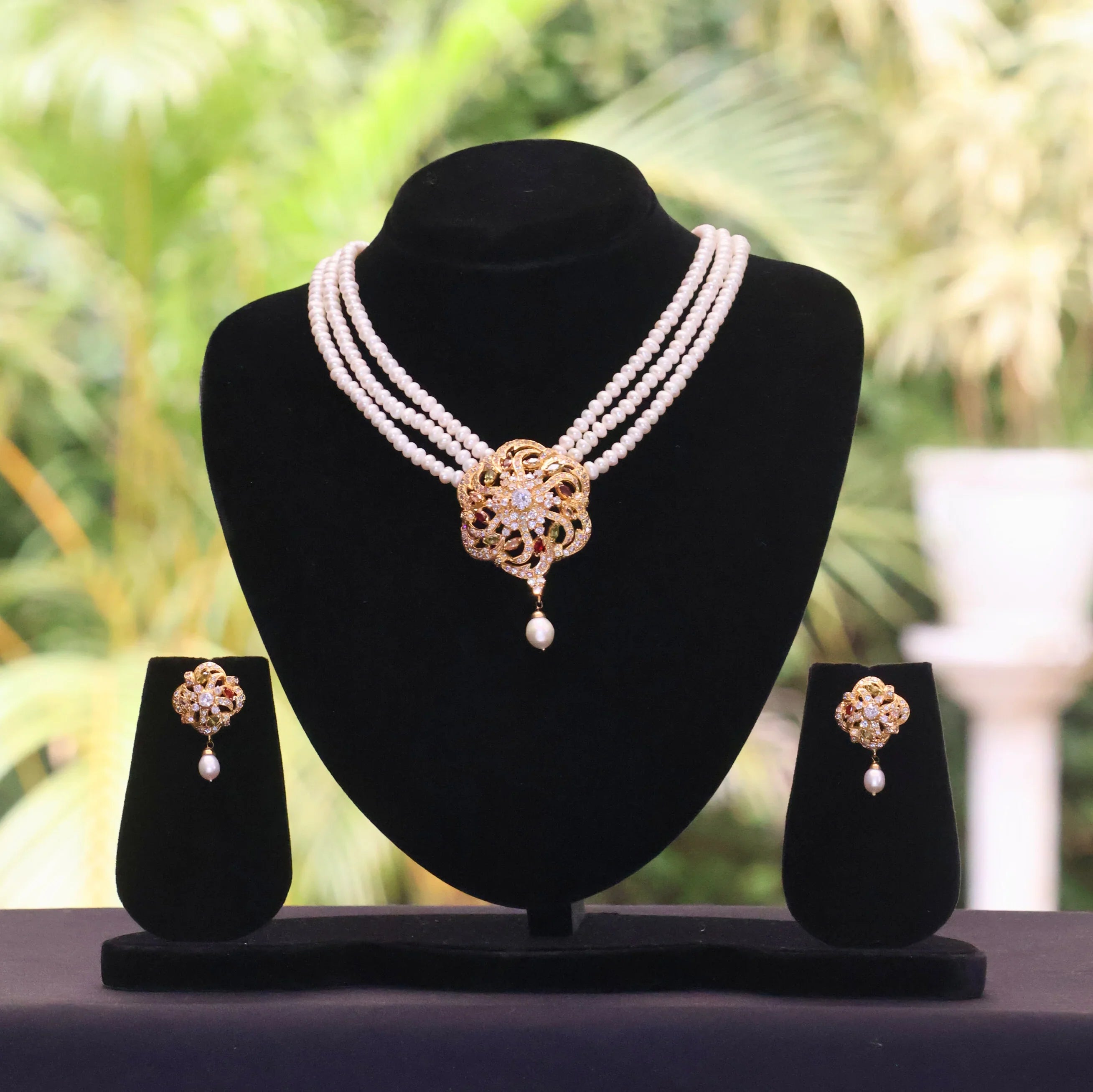 Royal Bloom Pearl Pendant Set