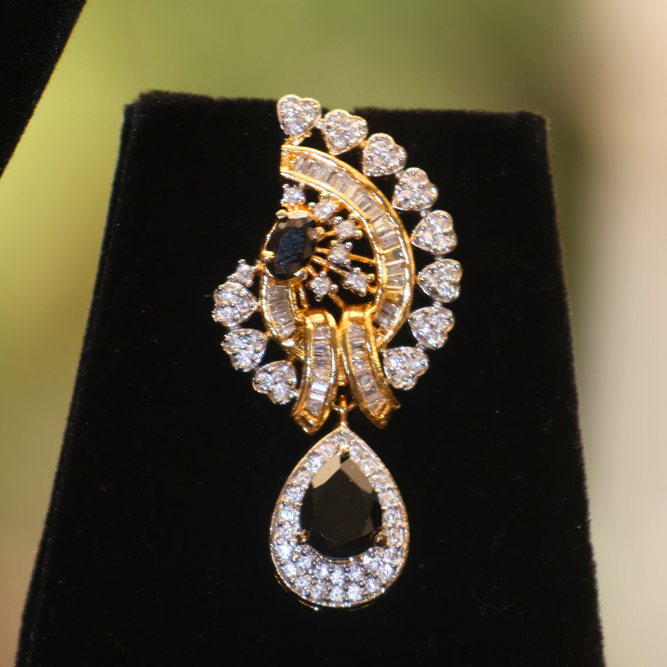 Midnight Sparkle Pendant Set